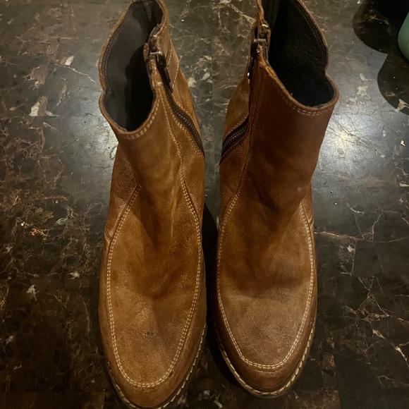 Corkys Girl Distressed Boots - Picture 4 of 8